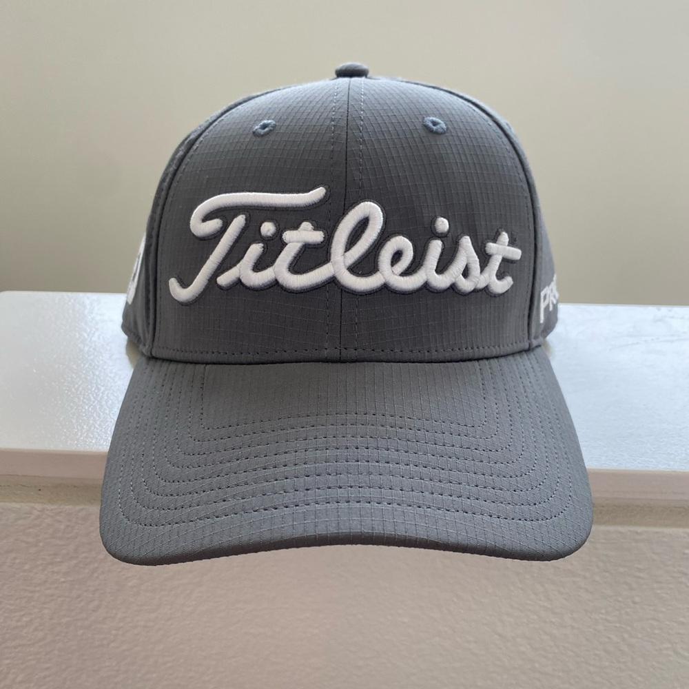TITLEIST - Golf - Tour Elite Legacy - Flex Fit Hat - Cap Charcoal White - S/M